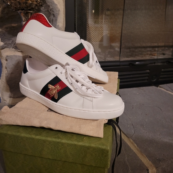 Authentic leather Gucci shoes - Picture 1 of 14